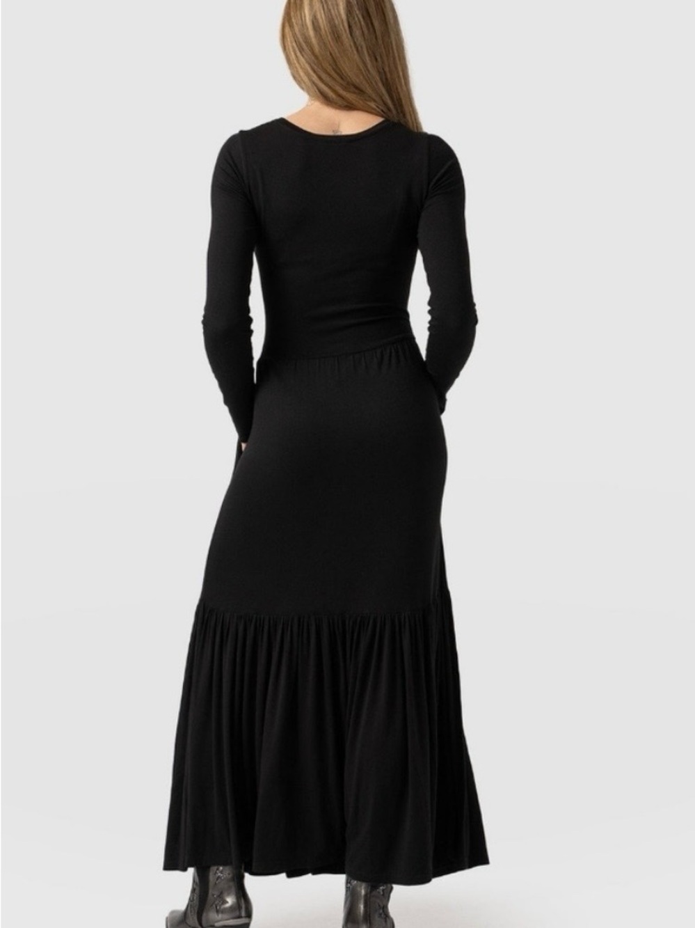 Saint +Sofia Greenwich Long Sleeve Black Tiered Maxi Dress Sz M/8